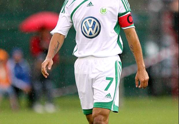 Wolfsburg Lepas Josue