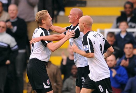 EPL: Paul Konchesky and Damien Duff, Fulham - Everton (PA)