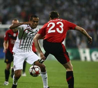 Şampiyonlar Ligi: Mert Nobre (Beşiktaş) - Jonathan Evans (Manchester United) (bjk.com.tr)