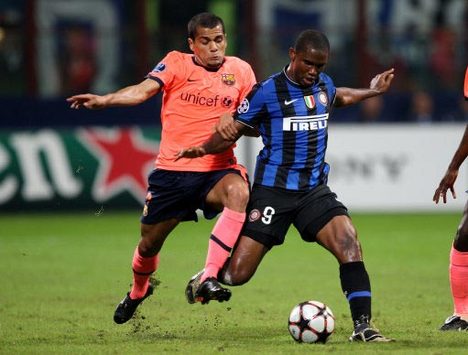 CL: Samuel Eto'o - Daniel Alves, Inter Mlan - Barcelona (PA)