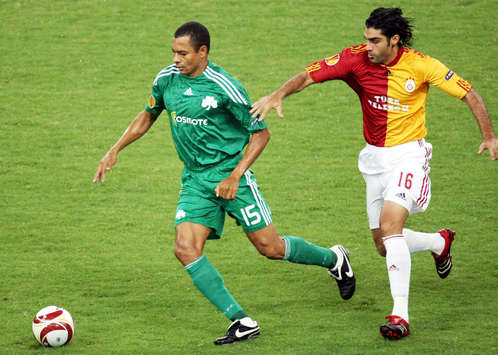 UEFA Avrupa Ligi: Gilberto Silva (Panathinaikos) - Mustafa Sarp (Galatasaray) (INTIME)