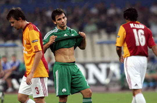 UEFA Avrupa Ligi: Ninis, Galatasaray karşı Atina'da aldıkları yenilginin üzüntüsünü yaşarken (Panathinaikos) (INTIME)