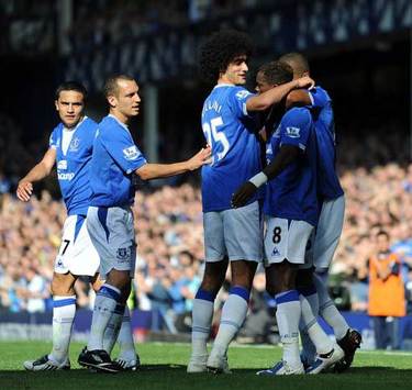 İngiltere: Louis Saha ve Fellaini (Everton) (PA)