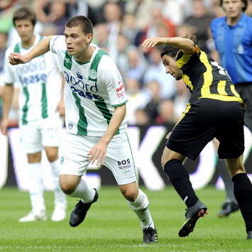 Danny Holla vs Santi Kolk, FC Groningen - Vitesse (Foto PROSHOTS)