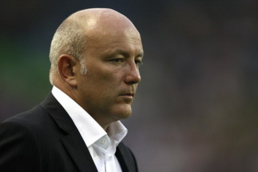 Ziekte noopt Theo Bos tot stoppen