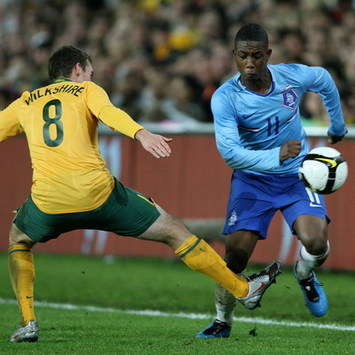 Luke Wilkshire and Eljero Elia, Australia - The Netherlands (Foto PRO SHOTS)