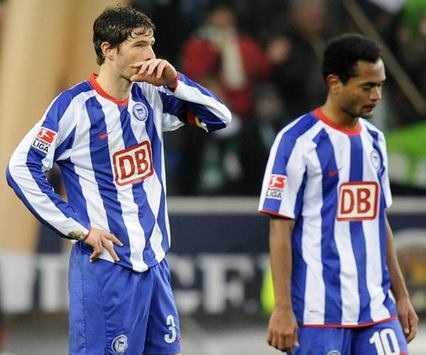 Hertha am Boden: Arne Friedrich & Raffael verzweifelt (Getty)