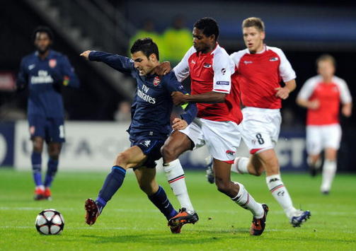 CL: Kew Jaliens - Cesc Fabregas, AZ Alkmaar - Arsenal (Getty Images)