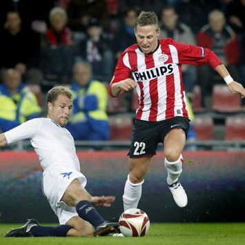 Hjalte Norregaard and Balazs Dzsudzsak, PSV - FC Copenhagen (foto PROSHOTS) 