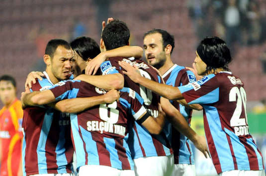 Turkcell Süper Lig: Trabzonsporlu futbolcuların gol sevinci (trabzonspor.org.tr)