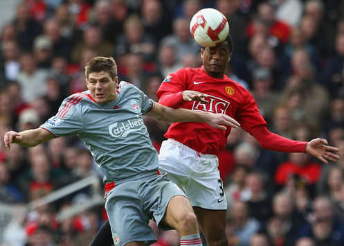 Gerrard, Evra, Liverpool, Manchester United (Getty Images)
