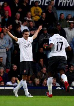 EPL: Robin van Persie, West Ham United v Arsenal (Getty Images)