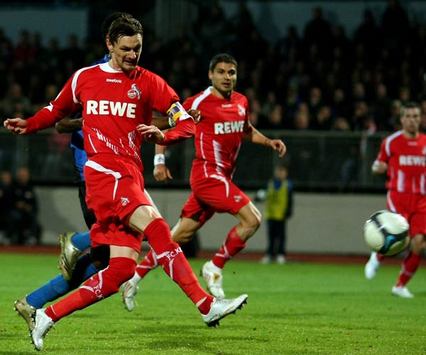 Torschützen unter sich: Novakovic & Mohamad gegen Baslers Trier treffsicher (Bongarts/Getty-Images)