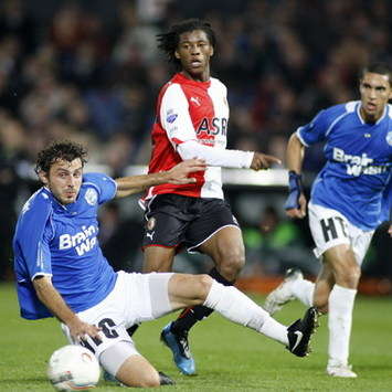Georginio Wijnaldum vs Yoann de Boer, Feyenoord - FC Den Bosch (Foto PROSHOTS)