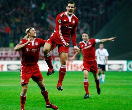 Überflieger Miro Klose (Bongarts/Getty-Images)