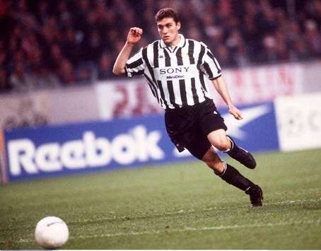 Christian Vieri with Juventus t-shirt (Getty Images)