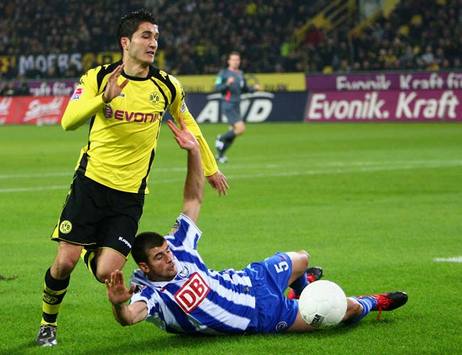 Borussia Dortmund - Hertha BSC, Nuri Sahin, Nemanja Pejcinovic (Bongarts/Getty)
