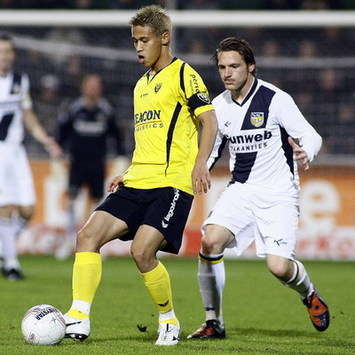 Keisuke Honda and Robbert Schilder, VVV-Venlo - NAC Breda (foto PROSHOTS)