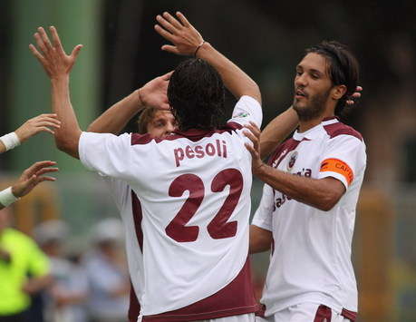 Pesoli esulta dopo il suo goal in Reggina-Padova (Getty Images)
