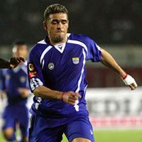 Cristian Gonzales - Persib Bandung (GOAL.com / Dhedhe D.)