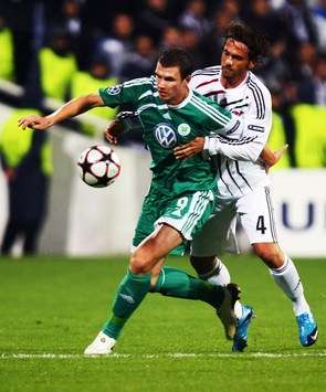 CL: Besiktas - Wolfsburg, Ibrahim Kas vs Edin Dzeko (Getty Images)
