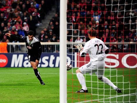 Champions League: Bayern Munich - Girondins Bordeaux, Gourcuff - Butt (Bongarts/Getty Images)