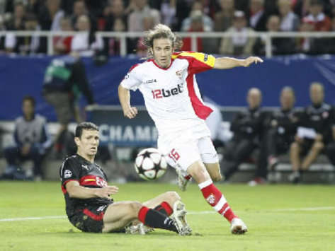 Khalid Boulahrouz, Diego Capel, Sevilla, Stuttgart (MARCA)