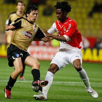 Ligue 1 : Daisuke Matsui (Grenoble) vs Julien Nkoulou (AS Monaco)