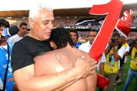 Dinamite _ Carlos Alberto - Vasco