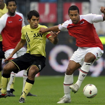 Giovanni van Bronckhorst vs Moussa Dembélé, AZ - Feyenoord (Foto PROSHOTS)