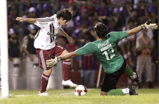 Dario Conca - Diego Barreto - Fluminense - Cerro Porteño (Globoesportes)