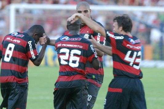 Adriano - Nautico x Flamengo