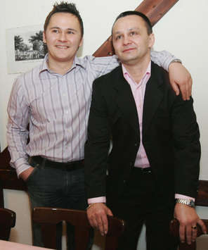 2005: Ante Sapina (L) mit seinem Bruder Milan Sapina (R) (Bongarts/Getty Images)