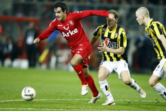 FC Twente - Vitesse, Kenneth Perez (foto PROSHOTS)