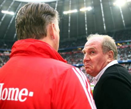 Bayern München: Louis van Gaal & Uli Hoeneß (Bongarts/Getty-Images)