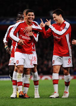 CL: Denilson and Samir Nasri, Arsenal v Standard Liege (Getty Images)