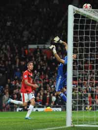  CL: Federico Macheda (Manchester United) - Rustu Recber (Besiktas) (Getty Images)
