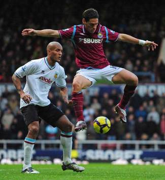 EPL: Guillermo Franco - Clarke Carlisle, West Ham United v Burnley (Getty Images)