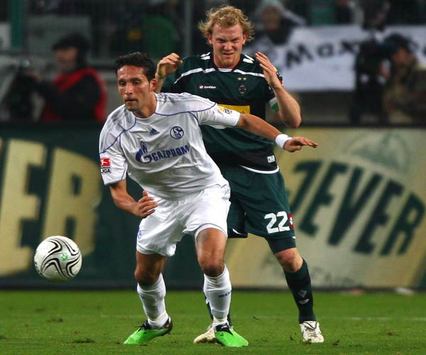 Bundesliga Borussia Mönchengladbach - FC Schalke 04: Kevin Kuranyi & Tobias Levels (Bongarts/Getty-Images)