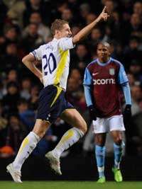 EPL: Michael Dawson, Aston Villa v Tottenham (Getty Images)
