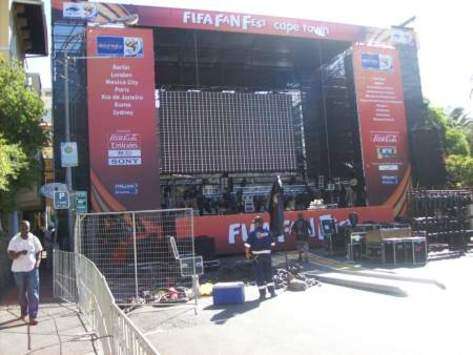 Cape Town - Stage Being Set Up For Long Street Fan Fest