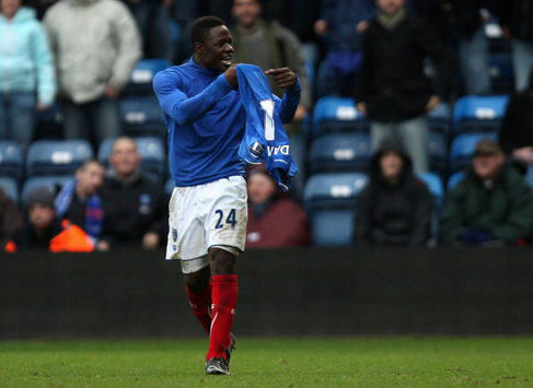 EPL: Aruna Dindane, Portsmouth - Burnley (Getty Images)