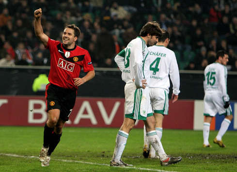 Michael Owen schoss den VfL Wolfsburg mit drei Toren im Alleingang  (Getty Images)