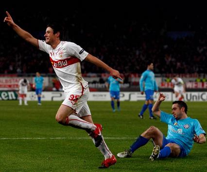 Champions League VfB Stuttgart - FC Unirea Urziceni: Christian Träsch & Valeriu Bordean (Bongarts/Getty-Images)