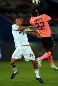 Veron-Abidal - Estudiantes-Barcelona (Mexsport)