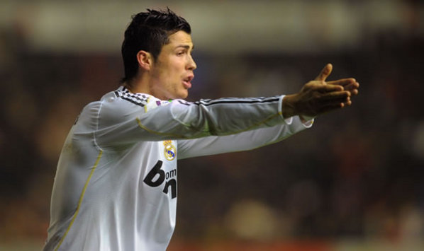 Cristiano Ronaldo vents his frustration during Real Madrid's 0-0 draw with Osasuna (Getty Images)