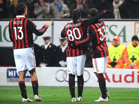 Ronaldinho-Nesta-Thiago Silva - Milan-Genoa- Serie A (Getty Images)