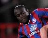Victor Moses - Gareth Barry, Crystal Palace v Manchester City (Getty Images)