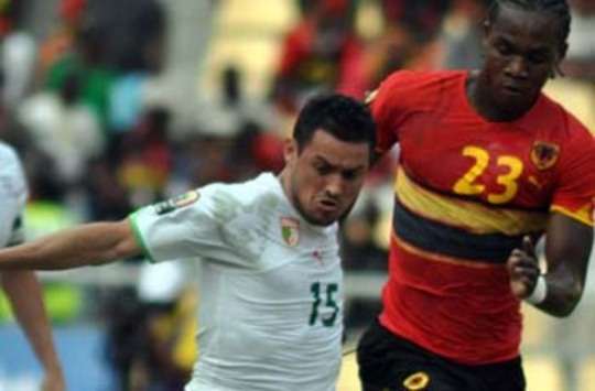 CAN 2010 : Karim Ziani (Algerie) vs Manucho (Angola)