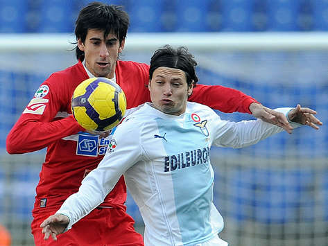 Spolli incollato a Zarate in Lazio-Catania (Getty Images)